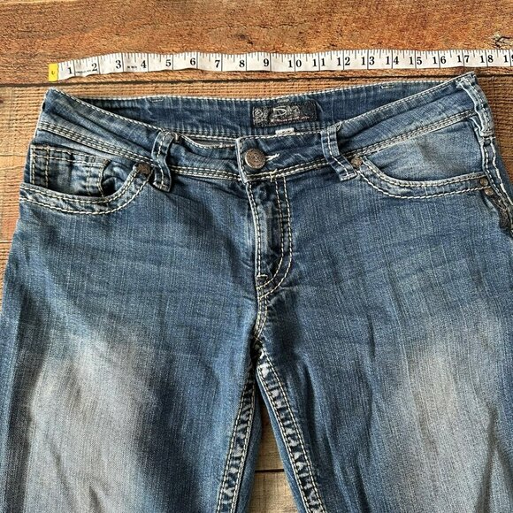 Silver Jeans Co. Suki Women's 31"x30" Bootcut Jeans - Picture 3 of 10